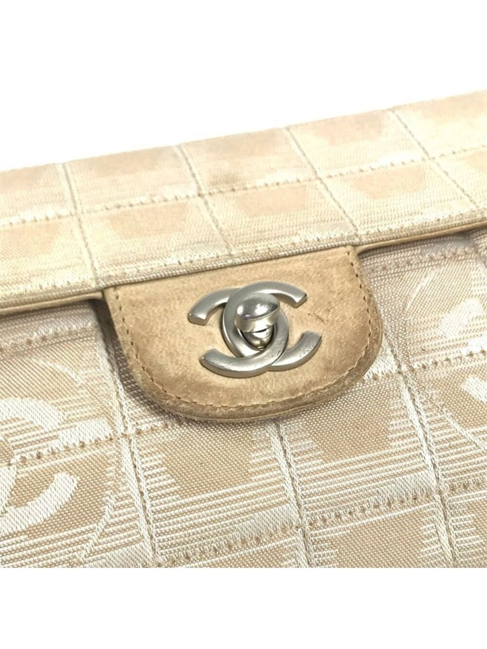 Chanel Shoulder Bag CC Logo Nylon Beige - Picture 2 of 9